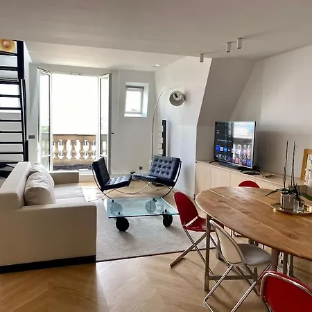 Appartement- 16 -clim - Vuetour Eiffel- 4pax Apartment